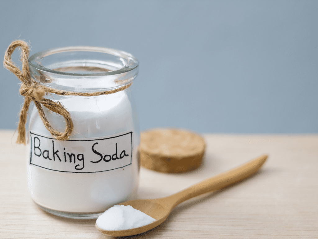 baking soda natural degreaser